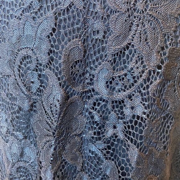 Cable & Gauge Black Lace Overlay Turtleneck Tank Top - Picture 5 of 8
